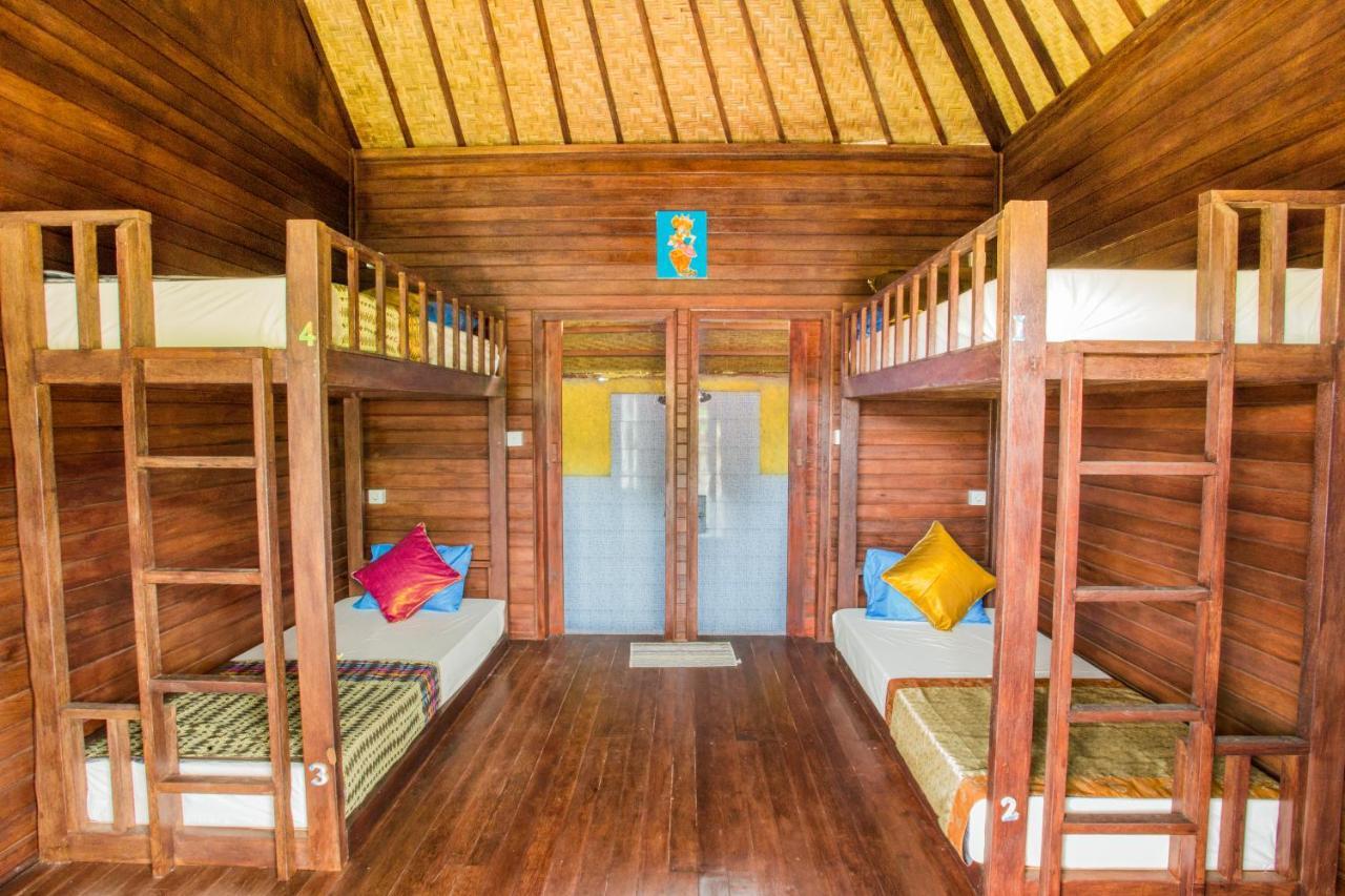 Uma Hostel Lembongan Bagian luar foto
