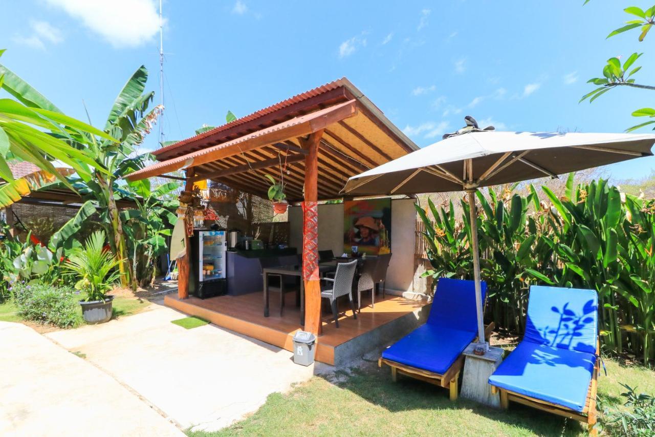Uma Hostel Lembongan Bagian luar foto